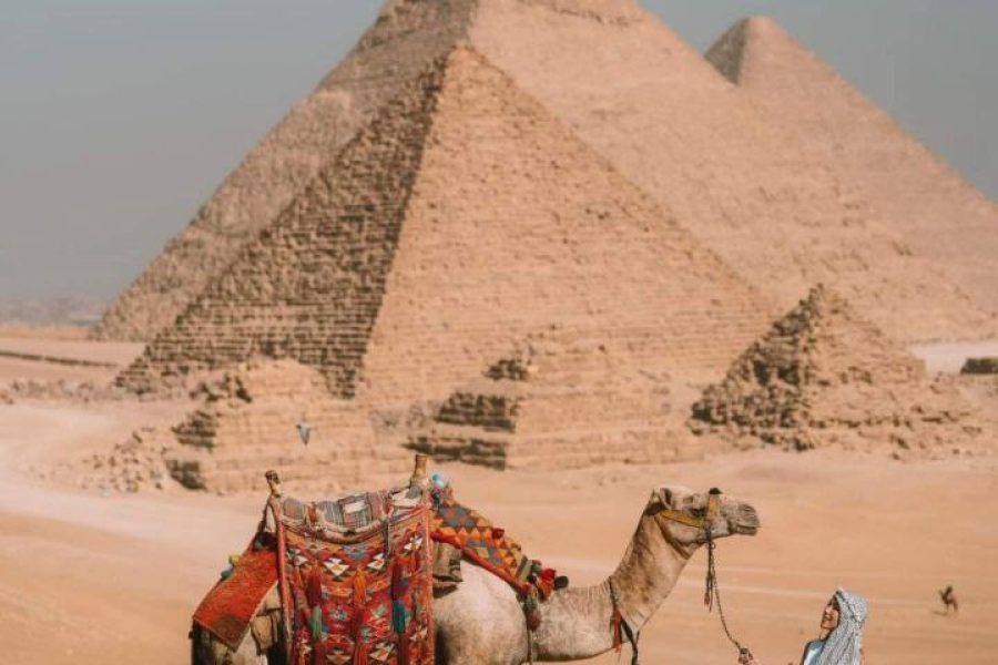 Giza Pyramids, Sakkara and Dahshur Private Tour